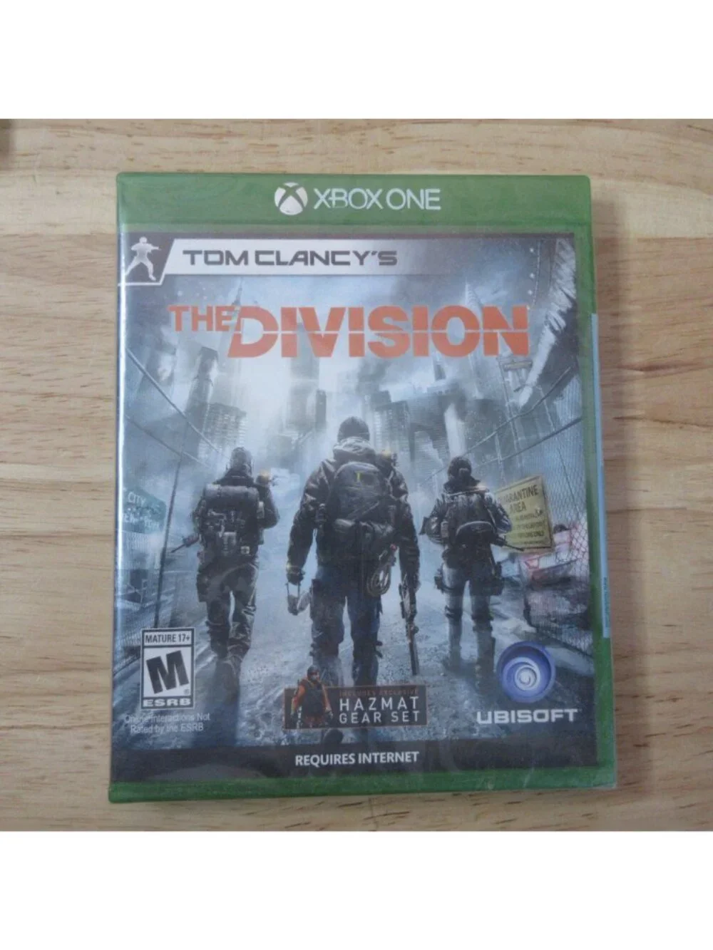 XBOX ONE Bundle 2 Video Games - Halo 5 & Tom Clancy's The Division (sealed)